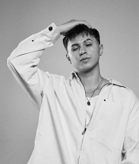 Black and white promo portrait of Mosmo